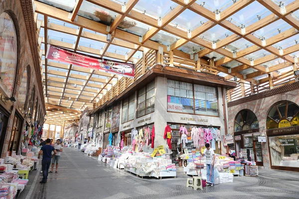 Havluculární Bazaar v Kapalicarsi v Bursa City, Turecko — Stock fotografie