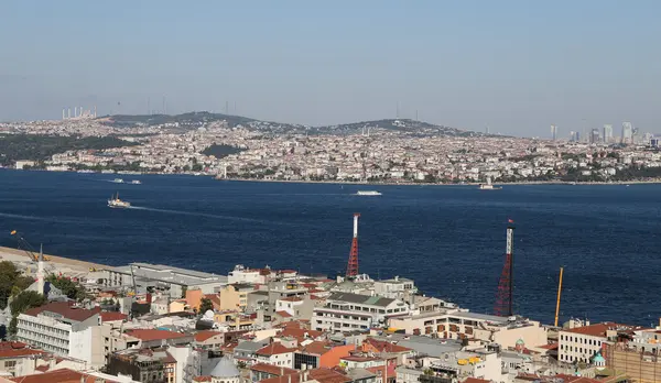 Estrecho del Bósforo en Estambul — Foto de Stock