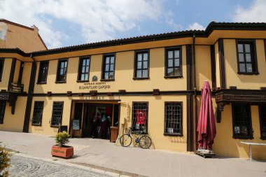 Atlıhan el sanatları çarşısı