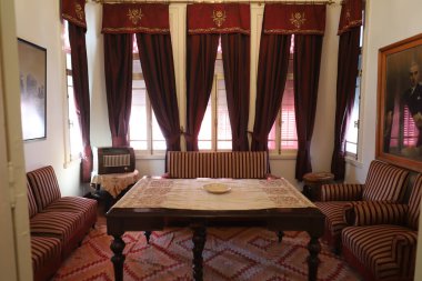 BURSA, TURKEY - 12 Ekim 2020: Türkiye Cumhuriyeti 'ni tanıyan antlaşmanın imzalandığı Mudanya Ateşkes Evi