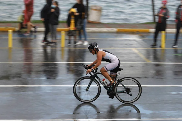 Istanbul Turquía Octubre 2020 Atleta Indefinido Compitiendo Componente Ciclista Del —  Fotos de Stock