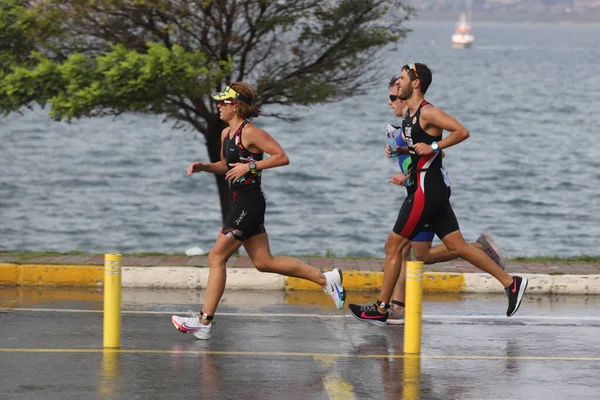 Istanbul Turquia Outubro 2020 Atletas Competindo Componente Corrida Triatlo Sprint — Fotografia de Stock