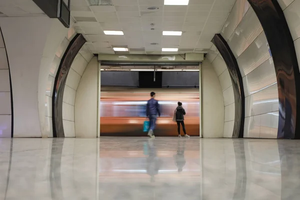 Motin Blured Metro Moving Station — Stock Photo, Image