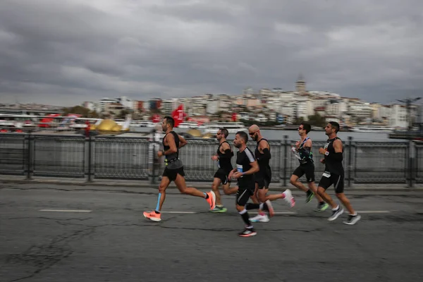 Istanbul Turquia Novembro 2020 Atletas Correndo Maratona Istambul Que Inclui — Fotografia de Stock