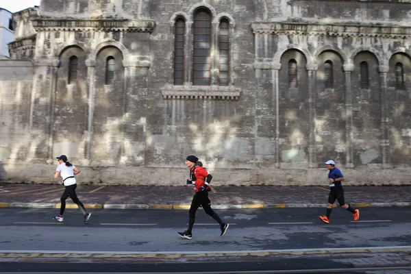 Istanbul Turquia Novembro 2020 Atletas Correndo Maratona Istambul Que Inclui — Fotografia de Stock