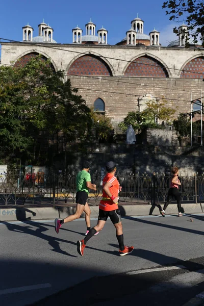 Istanbul Turkey Listopad 2020 Sportowcy Startujący Maraton Stambule Który Obejmuje — Zdjęcie stockowe