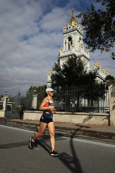 Istanbul Turkey November 2020 Onbepaalde Atleet Loopt Istanbul Marathon Die — Stockfoto