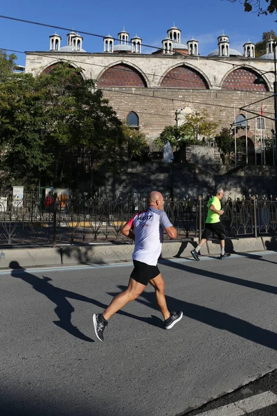 Istanbul Turquia Novembro 2020 Atletas Correndo Maratona Istambul Que Inclui — Fotografia de Stock