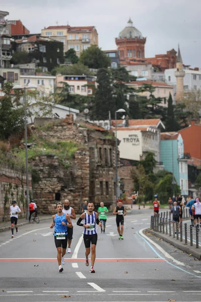 Istanbul Turquía Noviembre 2020 Atletas Corriendo Maratón Estambul Que Incluye — Foto de Stock