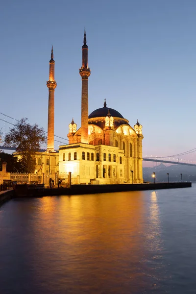 Moschea Ortakoy Buyuk Mecidiye Istanbul Turchia — Foto Stock