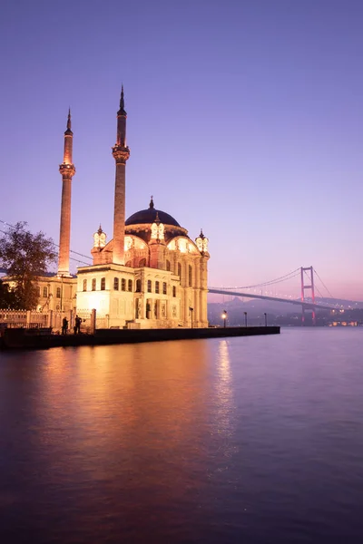 Mezquita Ortakoy Buyuk Mecidiye Ciudad Estambul Turquía —  Fotos de Stock