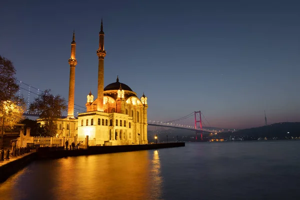Ortakoy Buyuk Mecidiye Mosque Istanbul City Turkey — Stock Photo, Image