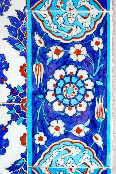 Details Van Traditionele Turkse Blauwe Tegel Met Blauwe Rode Kleur — Stockfoto