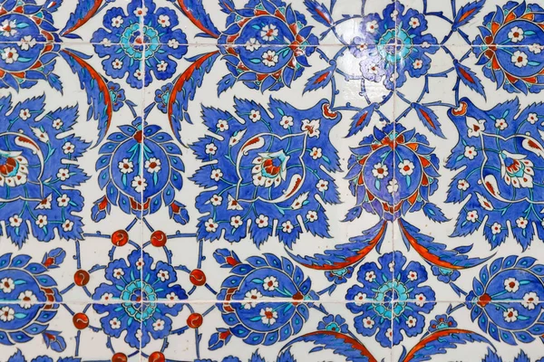 Подробнее Традиционной Турецкой Голубой Плитке Голубым Красным Цветом — стоковое фото