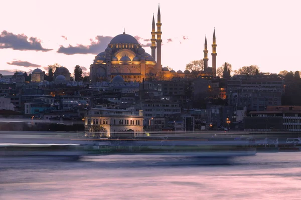 Mezquita Suleymaniye Cuerno Oro Durante Puesta Del Sol Ciudad Estambul —  Fotos de Stock