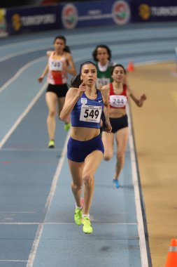 İSTANBUL, TURKEY - Şubat 06, 2021: Türkiye Salon Atletizm Şampiyonası sırasında koşan sporcular