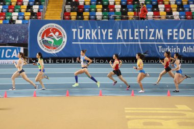 İSTANBUL, TURKEY - 20 Şubat 2021: Balkan Salon Atletizm Şampiyonası sırasında koşan sporcular