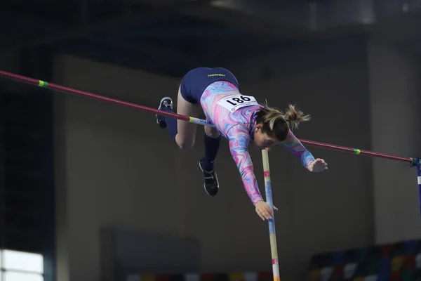 Istanbul Türkei Februar 2021 Undefinierter Stabhochsprung Beim Ruhi Sarialp Jumping — Stockfoto