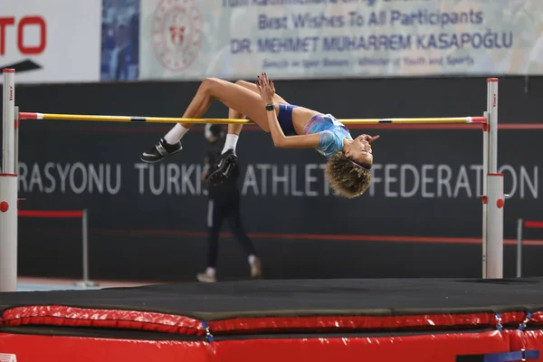 Istanbul Turquia Fevereiro 2021 Atleta Indefinido Salto Altura Durante Ruhi — Fotografia de Stock