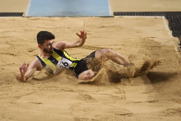 Istanbul Turquia Fevereiro 2021 Atleta Indefinido Salto Distância Durante Ruhi — Fotografia de Stock