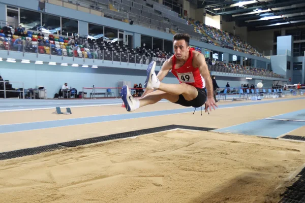 Istanbul Turquia Fevereiro 2021 Atleta Indefinido Salto Distância Durante Copa — Fotografia de Stock