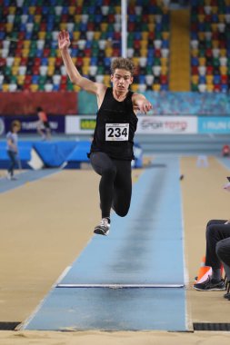 İSTANBUL, TURKEY - 27 Şubat 2021: Türkiye Atletizm Federasyonu Olimpiyat Eşiği sırasında uzun atlama