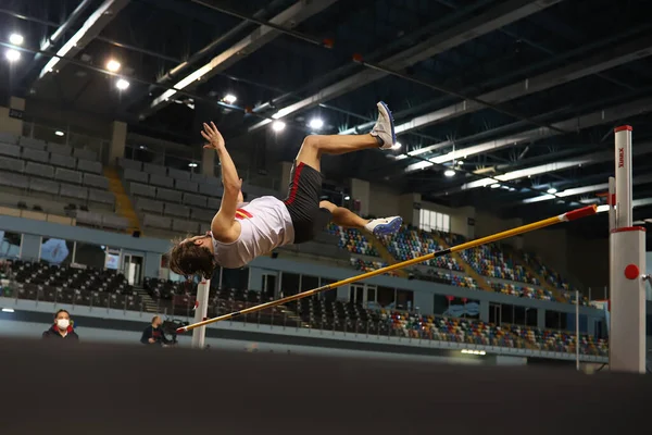 Istanbul Turquia Março 2021 Atleta Indefinido Salto Altura Durante Campeonatos — Fotografia de Stock