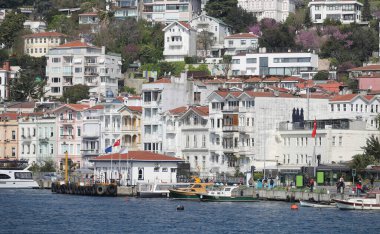 İstanbul 'un İstanbul İlçesinin Boğaz Tarafındaki Binalar