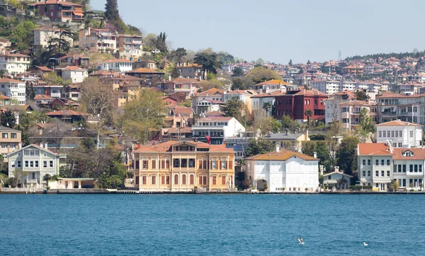 Edificios Bósforo Lado Del Estrecho Estambul Turquía — Foto de Stock