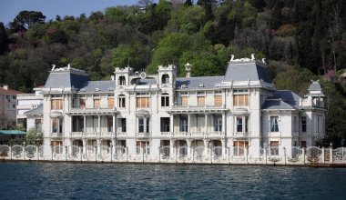 İstanbul 'un İstanbul İlçesinin Boğaz Tarafında Bina