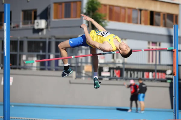 Istanbul Turkey Czerwiec 2021 Nieokreślony Atleta Skoki Wzwyż Podczas Mistrzostw — Zdjęcie stockowe