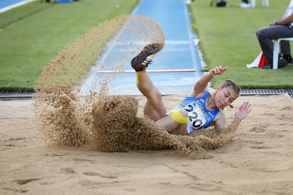 Istanbul Turquía Junio 2021 Atleta Indefinido Saltando Durante Campeonato Balcánico — Foto de Stock