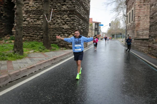 Istanbul Turquia Abril 2021 Atletas Correndo Meia Maratona Istambul Cidade — Fotografia de Stock