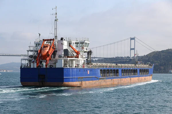 Εμπορευματικό Πλοίο Που Μεταφέρει Εμπορεύματα Μεταξύ Λιμένων — Φωτογραφία Αρχείου
