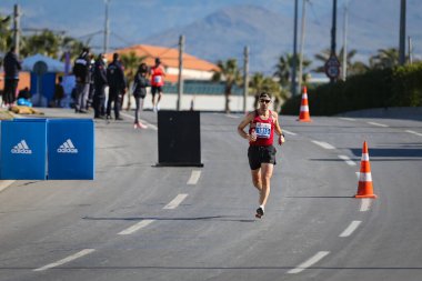 İzmir - 11 Nisan 2021: İzmir Maratonu 'nda koşan sporcular