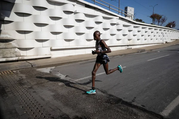 Izmir Turkey Kwiecień 2021 Sportowiec Biegnie Maraton Izmir — Zdjęcie stockowe