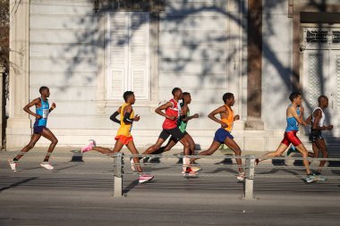 İzmir - 11 Nisan 2021: İzmir Maratonu 'nda koşan sporcular