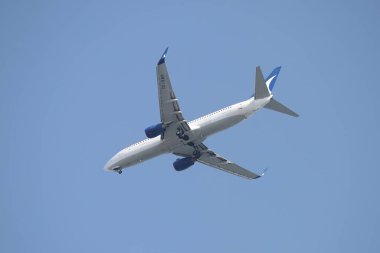 ISTANBUL, TURKEY - 24 Mayıs 2021: AnadoluJet Havayolları Boeing 737-86N (CN 32693) İstanbul Sabiha Gokcen Havalimanı 'na indi.