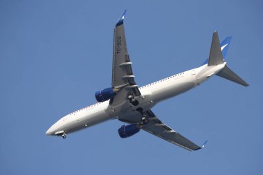 ISTANBUL, TURKEY - 24 Mayıs 2021: AnadoluJet Havayolları Boeing 737-8AL (CN 40555) İstanbul Sabiha Gokcen Havalimanı 'na indi.