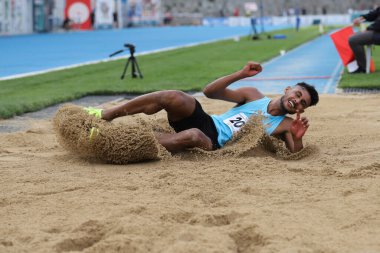İSTANBUL, TÜRKEYE - 23 Haziran 2021: Türkiye Atletizm Federasyonu Cezmi veya Kupası sırasında tanımlanamayan atletler