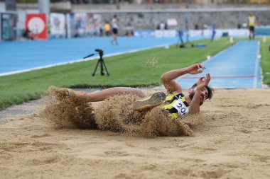 İSTANBUL, TÜRKEYE - 23 Haziran 2021: Türkiye Atletizm Federasyonu Cezmi veya Kupası sırasında tanımlanamayan atletler