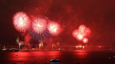 Fireworks boğaz boğaz