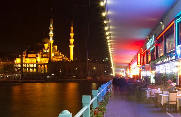 Puente de Galata —  Fotos de Stock