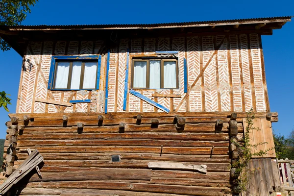 Casa de pueblo tradicional turca — Foto de Stock