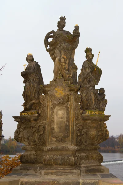 Estátua de Charles Bridge, Praga, República Checa — Fotografia de Stock