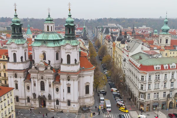 St. Nicholas Church from Old Town Square, Prague, Czech Republic — Stock Photo, Image