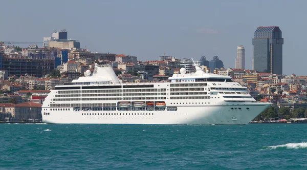 Een cruise in istanbul — Stockfoto