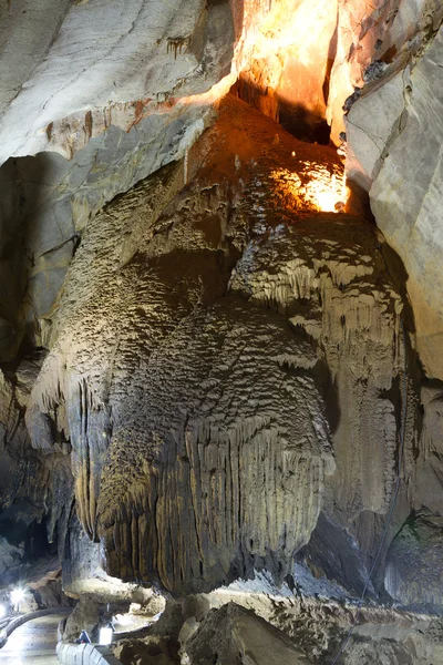 Formations à l'intérieur de la grotte Gokgol, Zonguldak, Turquie — Photo