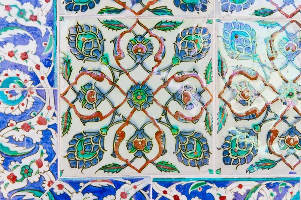 Handgemaakte blauwe tegels van topkapi palace — Stockfoto