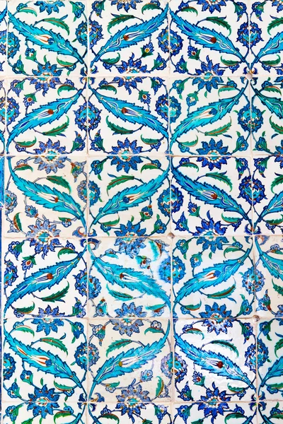 Azulejos azules hechos a mano del Palacio de Topkapi — Foto de Stock